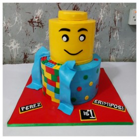 Leggo man cake