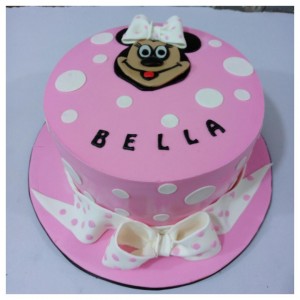 Minnie Mouse cake