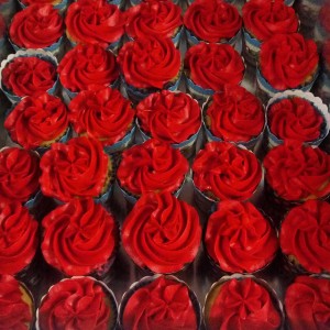 Red roses cupcakes